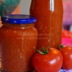 Classic, homemade salsa di pomodoro / Passata